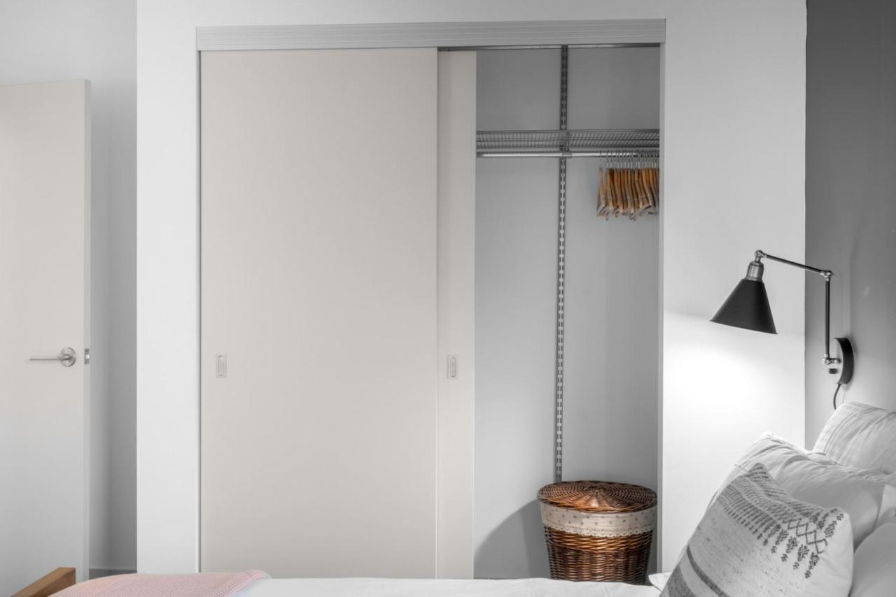 Industrial 1br Nr Mit W Gym Doorman Roof Bos-37 *