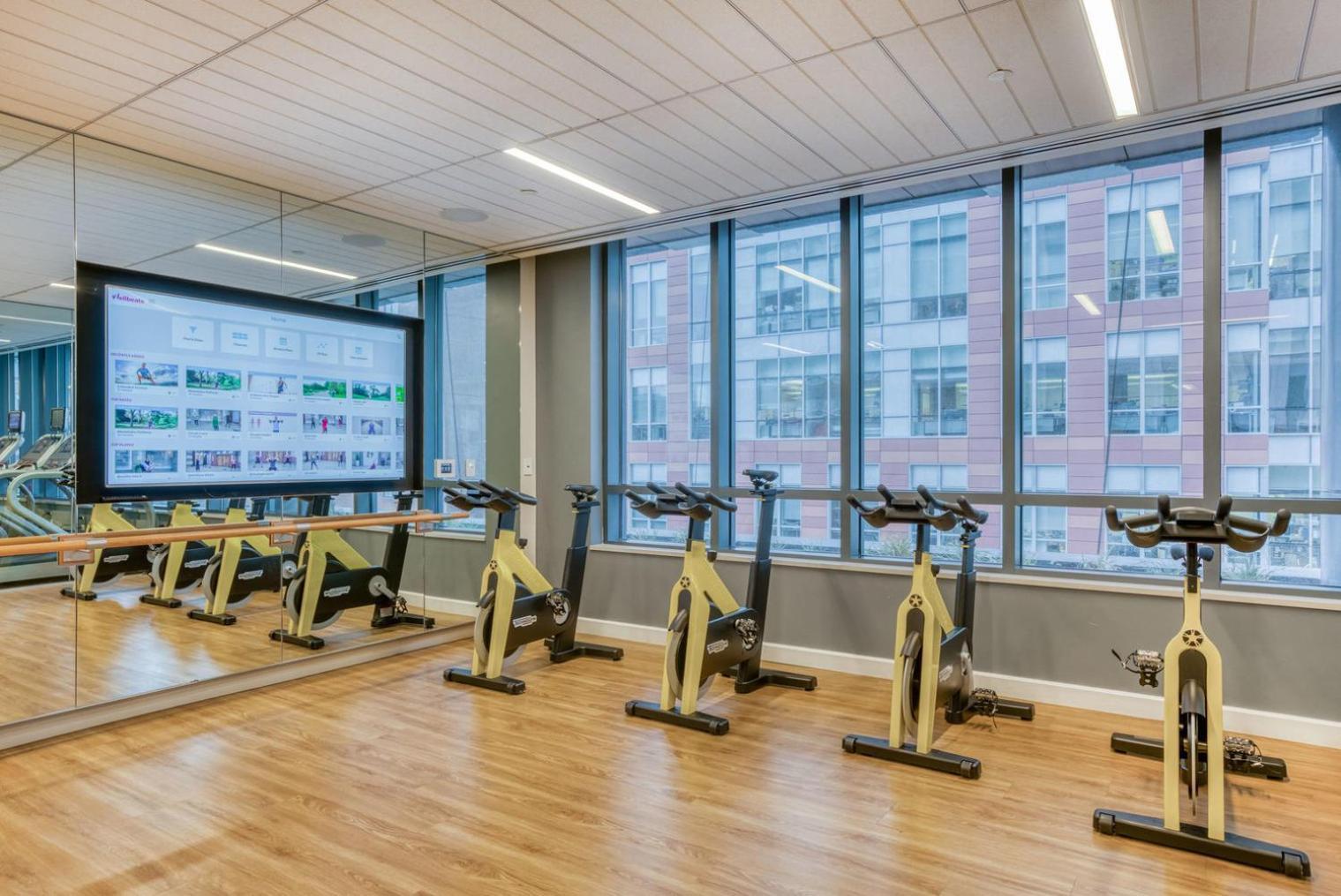 Industrial 1br Nr Mit W Gym Doorman Roof Bos-37 Apartment Cambridge